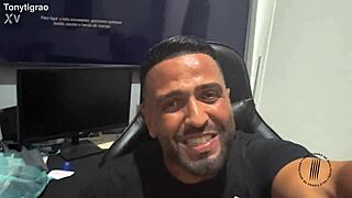 Watch Mikaelly And Rebeca In Threesome!