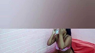 Angolan slut offers her ass for pleasure