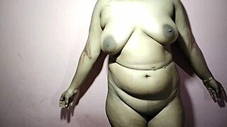 desi indian webcam girl experiences intense hardcore fucking