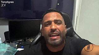 Watch Mikaelly And Rebeca In Threesome!