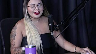 Is Penelope's Daily Masturbation Fetish Too Intense for Suellen Barrar?