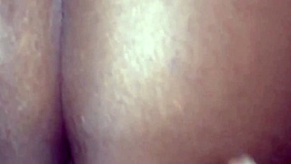 Dando o Cuzinho Virgem pro Amigo Roludo do Meu Marido