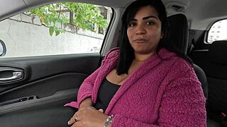 Exibi Minha Buceta No Estacionamento Do Predio E O Porteiro Ficou Doidinho Pra Me Fuder 😈