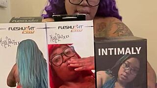 hazelnutxxx offers shabrim sex toys for purchase