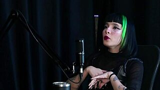 por ser famoso queria um programa de gra�a prefere fazer hard e tem vontade de fazer gang bang - carol rhcp sheer red