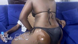 babe says feel my big ass, it's dirty