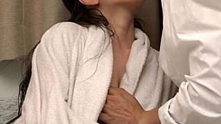 Couple tricked into nude photo shoot