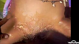 Wow, nippleringlover gets horny fucked outdoors by beach! 😍