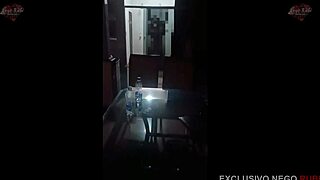 hotwife saiu da igreja pra dar para o neg�o do pau enorme - crente safada gosta de rola grande e grossa e marido corno adora ver