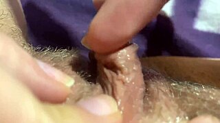 Big Clitoris Orgasmo Explosion