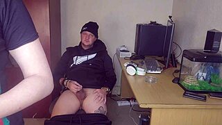 Can't pay rent? Just fuck my gamer girl, she won't mind!