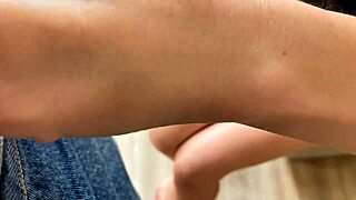 Russian amateur chats before date with boyfriend