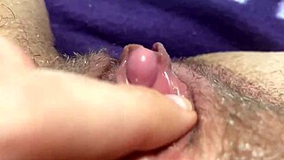 Big Clitoris Orgasmo Explosion