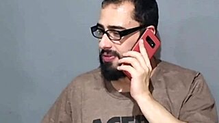 Aluno safado acaba pegando sua professora depois da escola