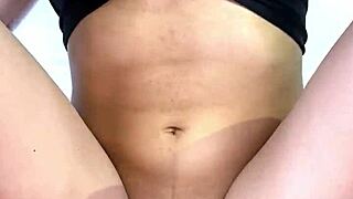 petite tetona recibe golpes de misionero después de la escuela