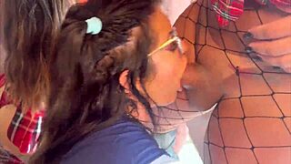 Aula de sexologia orgia trans muita putaria