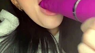 hey, horny british slut girlfriend experience with squirting orgasm