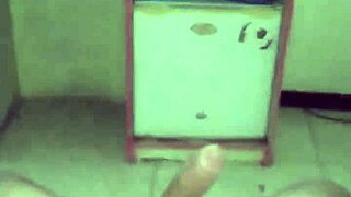 sexy arab wife shows her ass in update