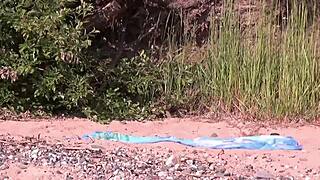 Hidden cam catches milf getting fucked on beach!