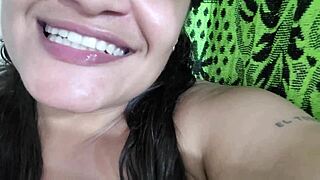 i'm this hairy latina who only cums when i'm online, you know?