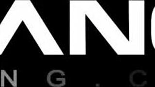 milf shares how she loves cock in her asshole 😈