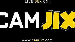 Teen babe masturbates to squirting pussy climax