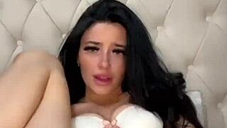 Teen american exchange student solo masturbation!