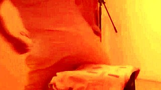 the whore gave me a free blowjob in the cabaret