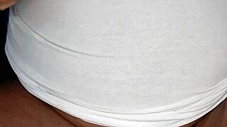 Bbw mom fingers her wet pussy moaning while husband is away 😩