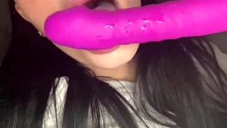 teen american exchange student solo masturbation on webcam, squirting hard