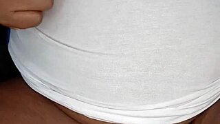 Bbw mom fingers her wet pussy moaning while husband is away 😩