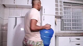 morena safada craves more than water from hung delivery guy