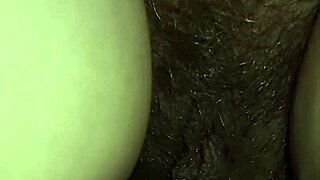 Gretala Scratches Herself On The Toilet