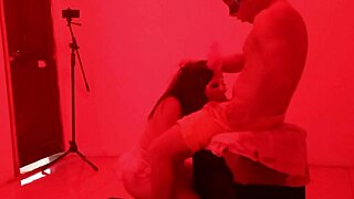 the whore gave me a free blowjob in the cabaret