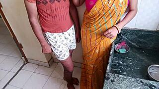 कामवाली की नेवली मैरिड बहू को किचन में पेला जब वो बर्तन धो रही थी 😜