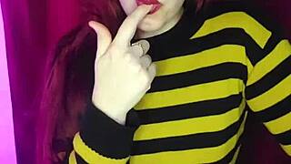 She Says, 'Your Nudes Made Me Hot, Now I'm Coming With My Butt Plug'