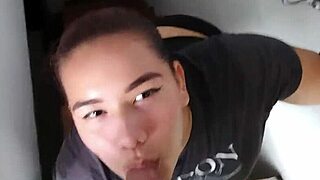 Stepsister Moves Nicely After Discovery, Rides Hard 😍