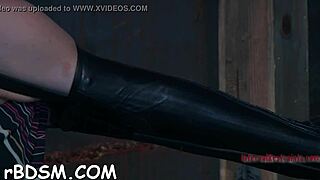 Babe endures rough oral pleasure on her wet pussy during hardcore game