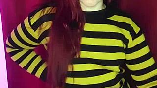 She Says, 'Your Nudes Made Me Hot, Now I'm Coming With My Butt Plug'