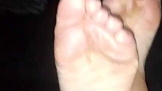 English Soles Submissive Feet Worship