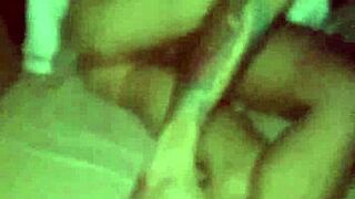 Fudendo O Cuzinho Da Casada