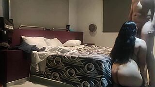 En el motel con dos tomas camara 1