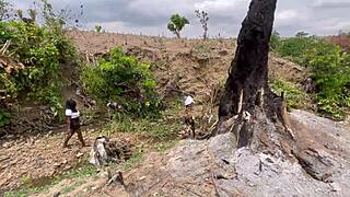 Worship that ass outdoors while dicking the bitch!