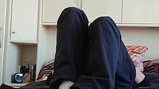 White Sneaker Socks on Chubby German Feet in Homemade Video