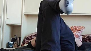 White Sneaker Socks on Chubby German Feet in Homemade Video
