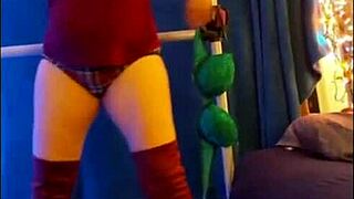 i'm steffi, hotwife dancing with my pussy in pmv 20