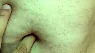 exploring a milf's navel during a relaxing massage session with amateurs