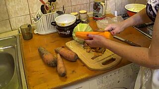 let's prepare the carrot together, mature amateurs