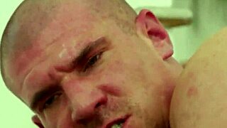 Lady Dee Enjoys Bisexual 3-Way Fuck