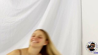 Harley Rose gives sloppy blowjob after volleyball